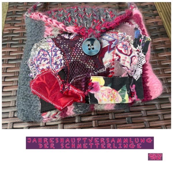 Jahreshauptversammlung der Schmetterlinge – Woolen Art